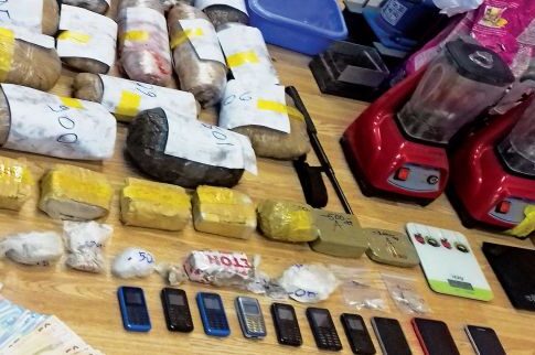 Σπείρα που θα «έσπρωχνε» τεράστιες ποσότητες ναρκωτικών εξαρθρώθηκε