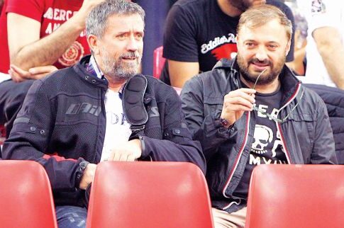 Δικάβαλο (;) με τον «Mr Deal» ο Παπαδόπουλος