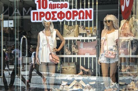 Σύγχυση και αναστάτωση στην αγορά με τα ανοιχτά καταστήματα τις Κυριακές