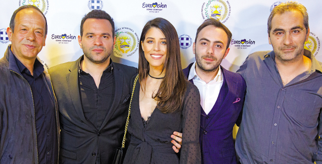Η ΟΜΑΔΑ • Η Demy με μέλη της ελληνικής αποστολής στη Eurovision