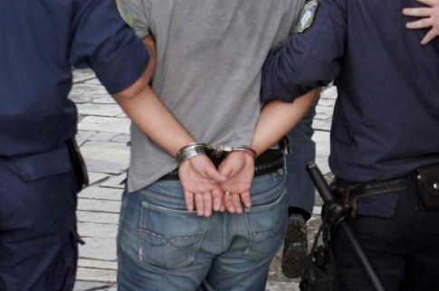 Επιασαν δολοφόνο που κυκλοφορούσε ελεύθερος επί 19 χρόνια