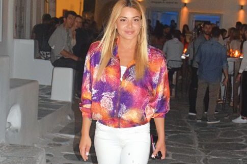 Μυστήριο με την τσαχπίνα Ζοζεφίν