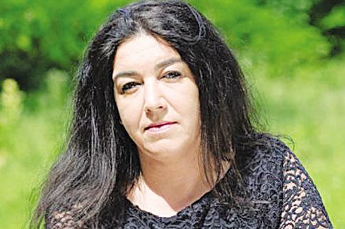 Ερωτευμένη με Ιρανό μετανάστη