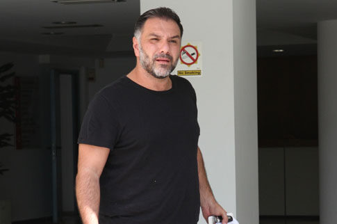 Στον πάγο (;) η «Φάρμα»