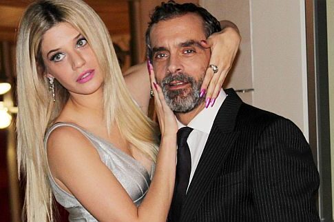Ο Μαρκουλάκης έπεσε στα χέρια της Τζένης Θεωνά