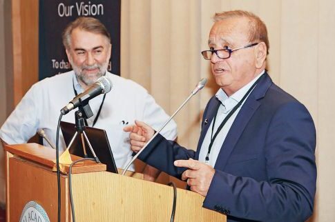 Η τριχόπτωση ρίχνει στα... τάρταρα την ψυχολογία