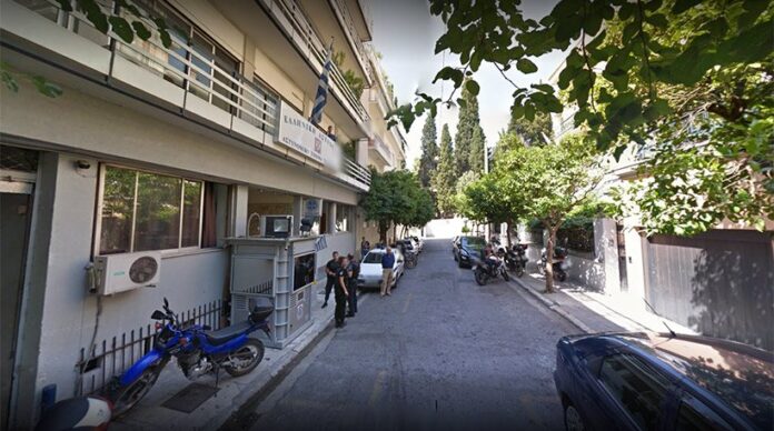 Κρεμάστηκε μέσα σε Α.Τ. με την μπλούζα του