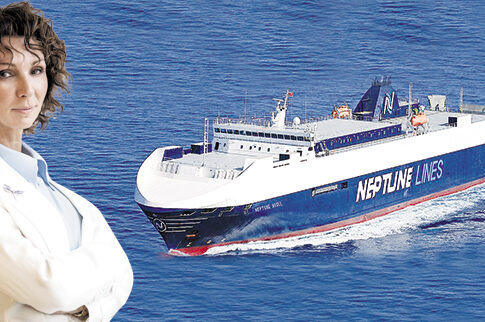 Η «ναυμαχία» της Μελίνας Τραυλού στον Πειραιά
