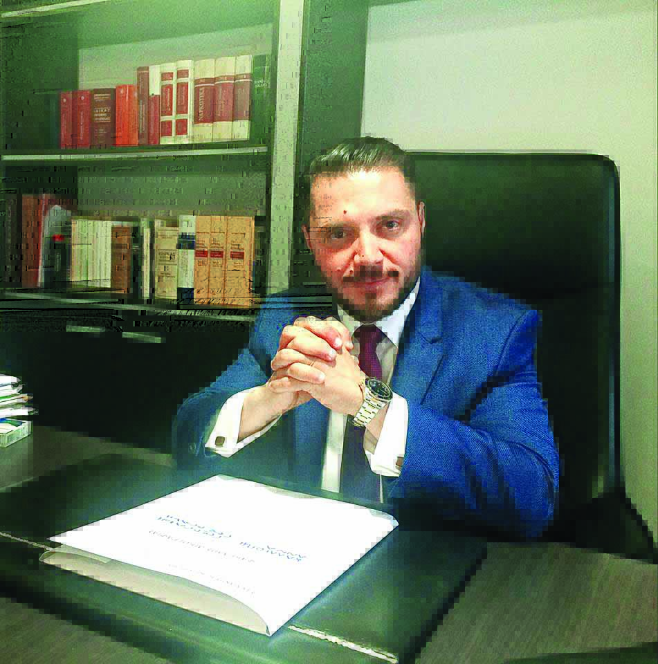 Ο δικηγόρος Στέλιος Κιουρτζής