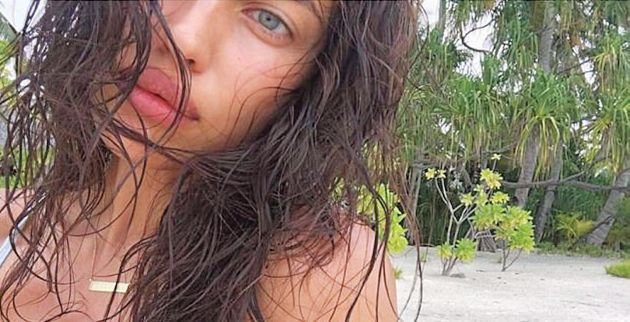 422ed01a00000578-4680598-breathtaking_irina_shared_several_snaps_to_her_instagram_while_i-a-115_1499655875321