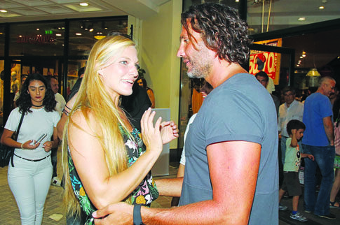 Η Σάρα Εσκενάζη έκανε τον Κώστα Κοκκινάκη να χαμογελάσει
