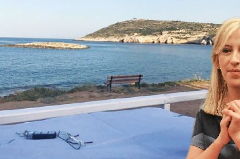 «Οχι» στους προορισμούς τύπου «Survivor», λέει η Ρένα Δούρου!