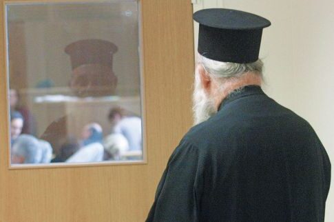 Ο ληστής ήταν εραστής του ιερέα