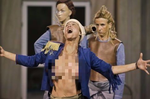 Τόπλες στην Επίδαυρο και της τρελής για τα σουρωτήρια του Τζίμη Πανούση