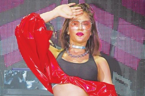 Sexy στην πίστα η Τσαγκρινού