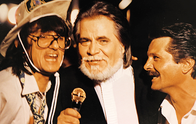 ΦΙΛΟΙ • Ο Στάθης Ψάλτης με τον Θέμη Μάνεση (δεξιά) και τον Γιώργο Καμπουρίδη σε στιγμιότυπο από ταινία