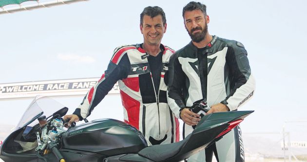 Με τον μαθητή του Γιούρκα Σεϊταρίδη