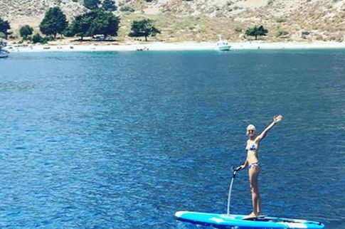 Ο «άγγελος» Καρολίνα Κούρκοβα άναψε φωτιές σε Σύμη και Λέρο