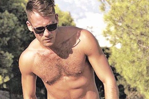 Το six - pack του Αλμπάνη