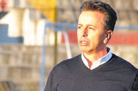 «Εγδυσαν» τον «βασιλιά της φέτας» και μετά του ζήτησαν συγγνώμη!