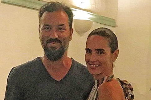 Η οσκαρική Κόνελι στο νησί της Αποκάλυψης
