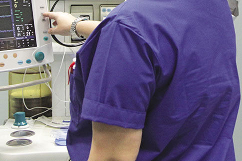 Ο Ιατρικός Σύλλογος Αθηνών εκπέμπει SOS για καρκινοπαθείς