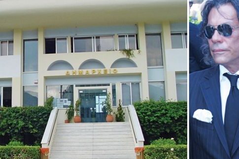 «Nτου» στο  δημαρχείο Μαραθώνα