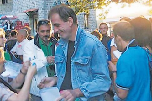 Xωρίς οδηγό το μοναδικό ασθενοφόρο κοντά στο χωριό του Αλέξη Τσίπρα