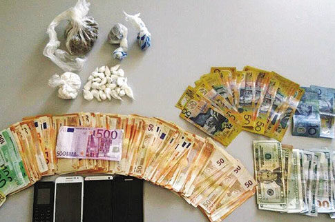 Σπείρα θα έριχνε ναρκωτικά στη Μύκονο