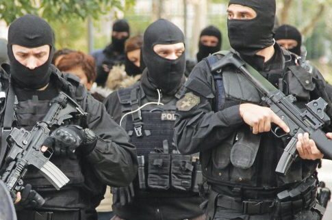 Ψάχνουν για «φωλιά» τζιχαντιστών στην περιοχή των Εξαρχείων