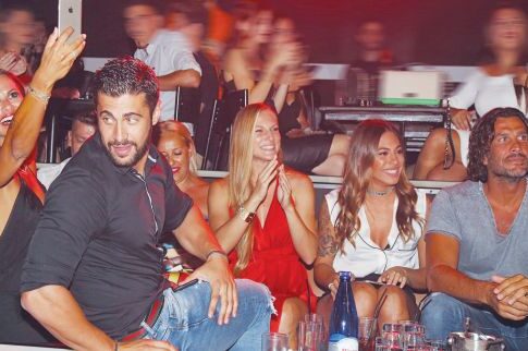 Οι πρώην «Survivors» συνεχίζουν το ξεφάντωμα