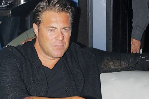 Ο Χολίδης έχει τις μαύρες του