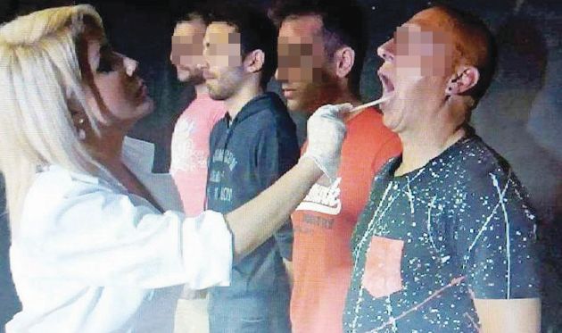 Ηκαυτή γιατρός και οι νεοσύλλεκτοι