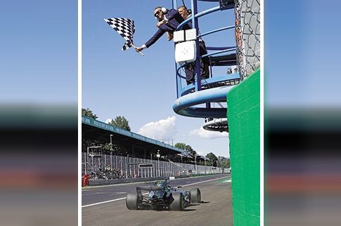 F1: «Βόλτα» του Χάμιλτον στη Μόντσα