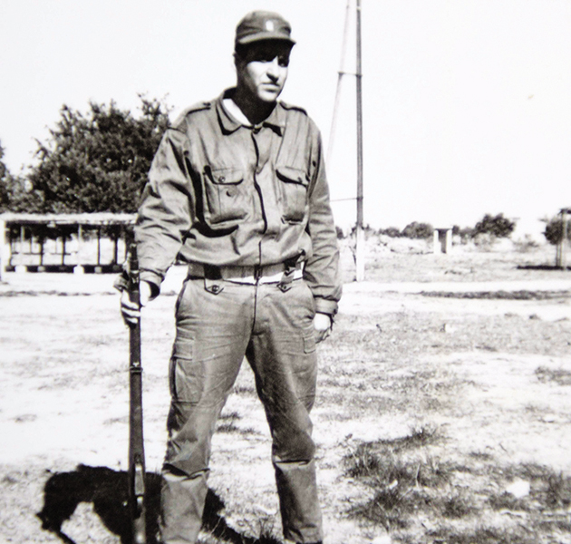 Φαντάρος • Στην Πολεμική Αεροπορία, στον Αραξο