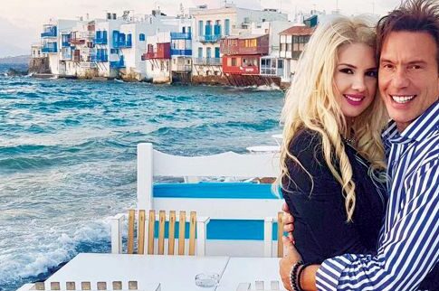 Τζώρτζογλου και Μαριόλα full ερωτευμένοι στο νησί των ανέμων