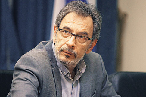 Παραίτηση-βόμβα Τσακνή από την ΕΡΤ με αιχμές