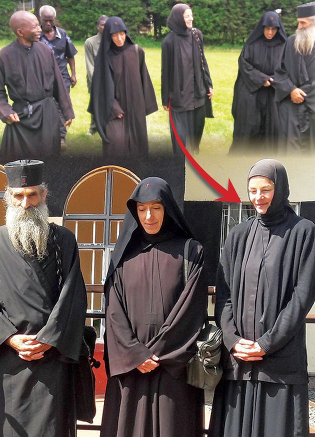 Η μοναχή Φεβρωνία με τον πατέρα Απόστολο και μια άλλη μοναχή