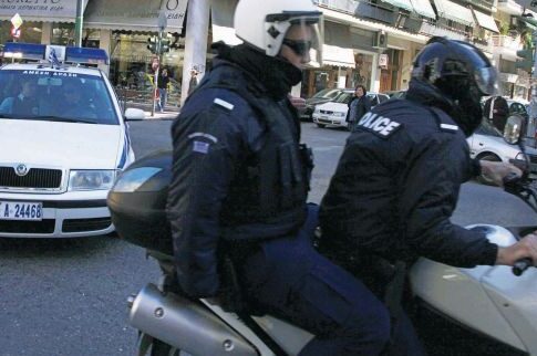 Μπλόκο σε τέσσερις ληστές στο Χαϊδάρι έπειτα από άγρια καταδίωξη