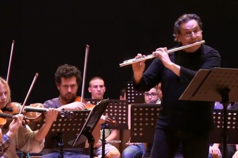 «Τη φωτογράφιζα χωρίς ρούχα»