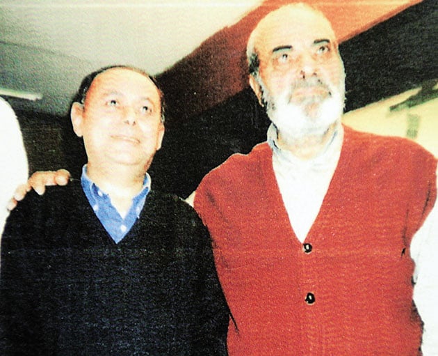 ΦΙΛΙΑ • Με τον Στέλιο Καζαντζίδη