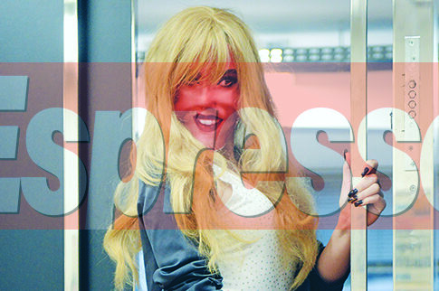 Soula Glamorous: Πρόσωπο μυστήριο πίσω από τη μάσκα