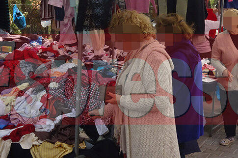 Shopping με 1 ευρώ στις «μπουτίκ» της λαϊκής!