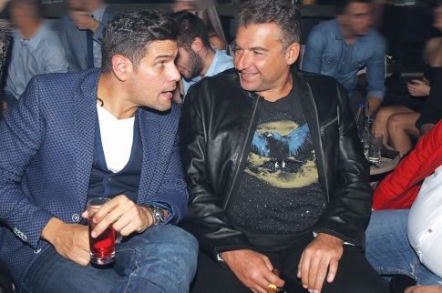 Ο αετός Λιάγκας με το πούρο κάνει gossip με τον Ουγγαρέζο
