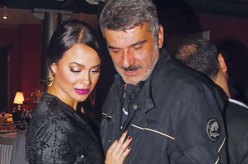 Ευχές στην πρώην σύντροφό του