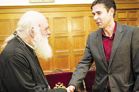 Ο Τσιάρτας συναντήθηκε με τον Ιερώνυμο και μίλησε για τη σημαία