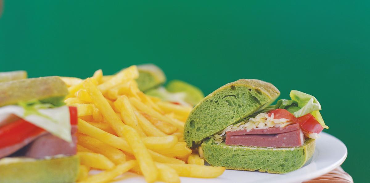 ΠΡΑΣΙΝΟ το ψωμί του κλαμπ σάντουιτς