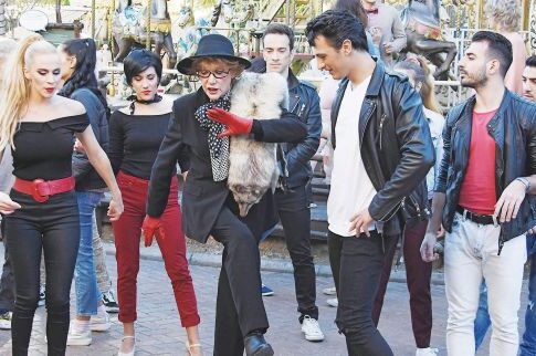 Χόρεψαν σε ρυθμούς «Grease»!