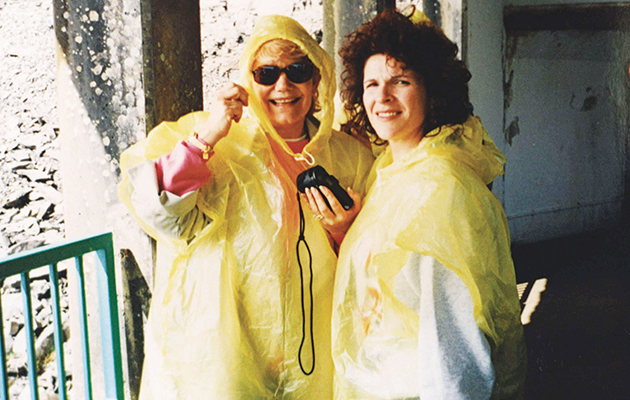 Στους καταρράκτες του Νιαγάρα η Σοφία Βόσσου με τη Μαρινέλλα