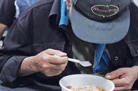 Τραπέζι αγάπης για 700 απόρους της Θεσσαλονίκης από τον δήμο και το ΑΠΘ